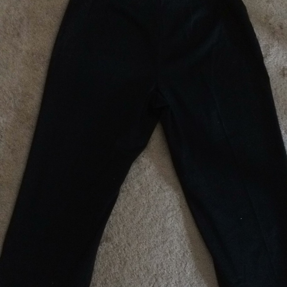 Capris - Picture 5 of 6
